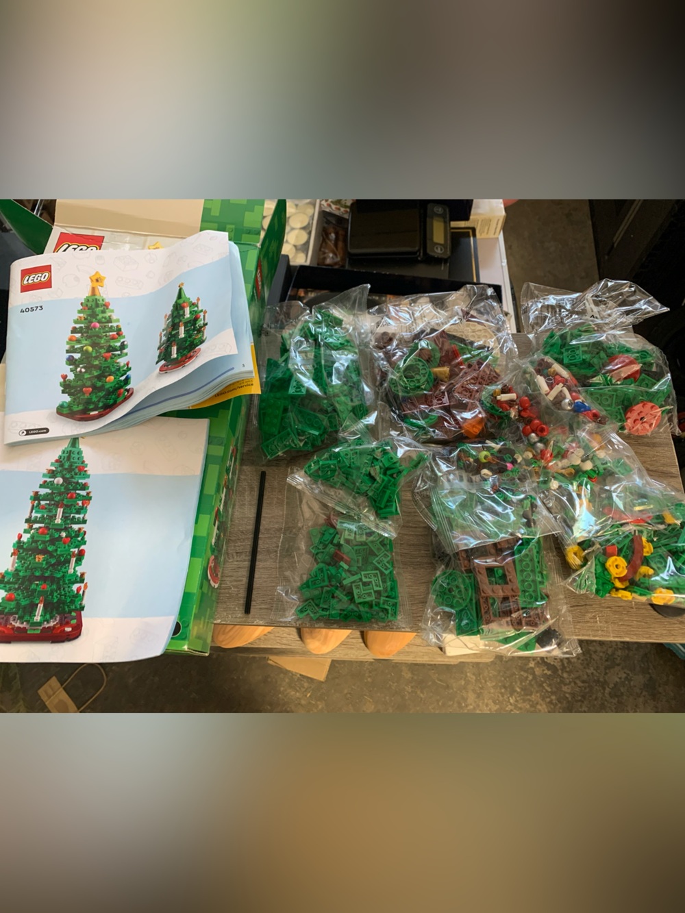 LEGO 40573 Christmas Tree with Box & Instruction Manual 100% Complete
